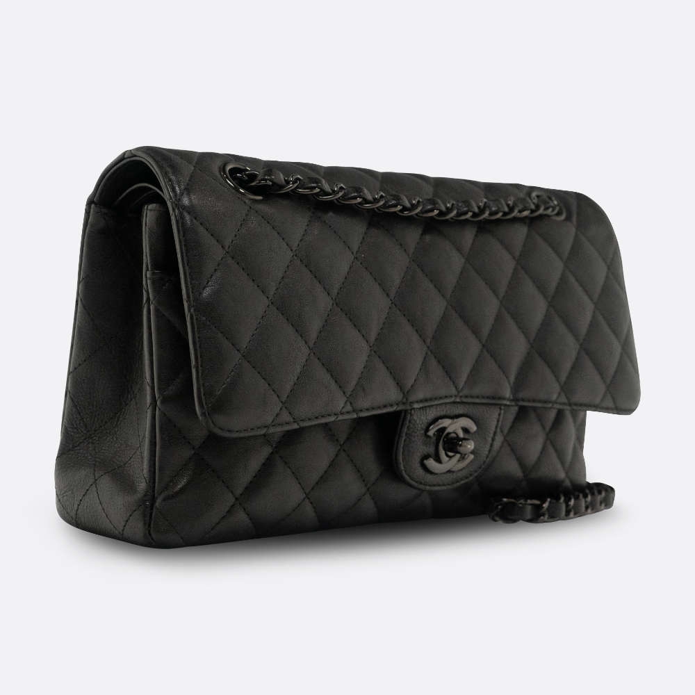 CHANEL FLAP BAG MEDIUM BLACK AGED CALFSKIN