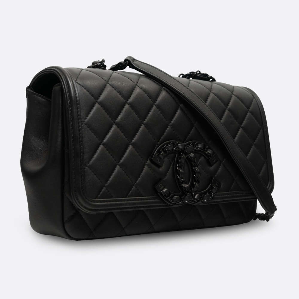 CHANEL FLAP BAG MEDIUM SO BLACK LAMBSKIN